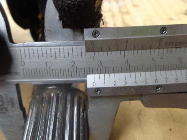 CARDAN DROIT RENAULT CLIO 3 ESSENCE - Vue 3